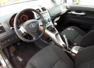 Toyota Auris 14