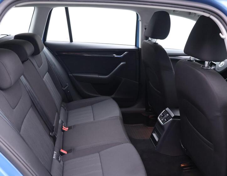 Škoda Octavia 15