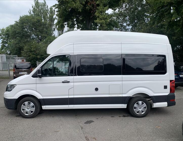 Volkswagen Grand California 8