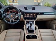 Porsche Cayenne 23