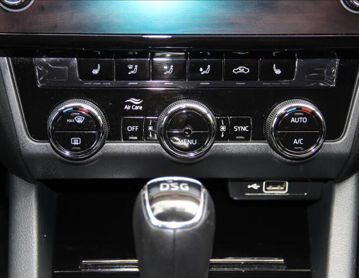 Škoda Octavia 25