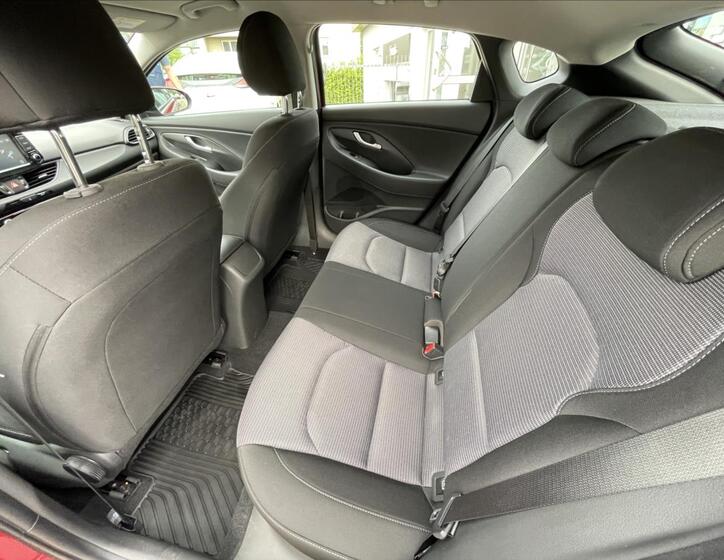 Hyundai i30 10