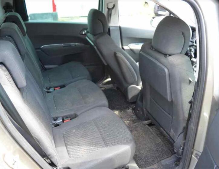 Peugeot 5008 26
