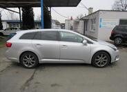 Toyota Avensis 8