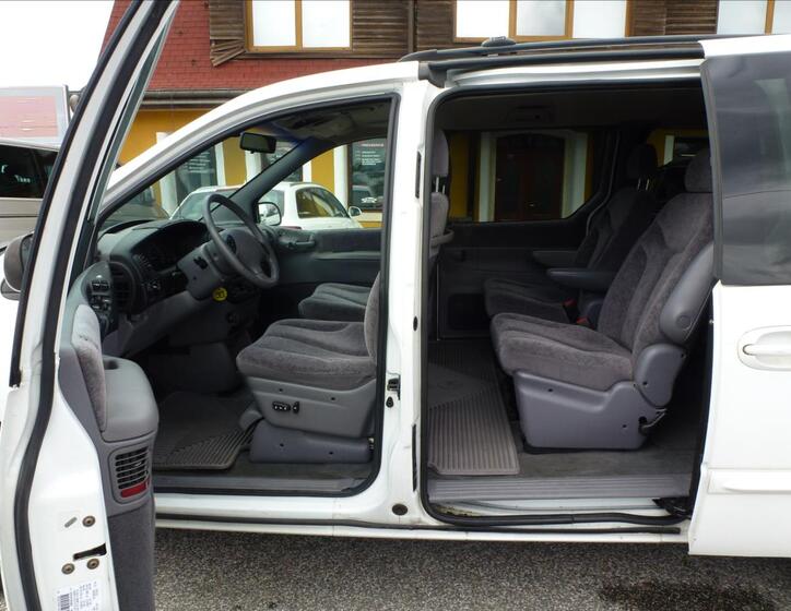 Dodge Grand Caravan 14