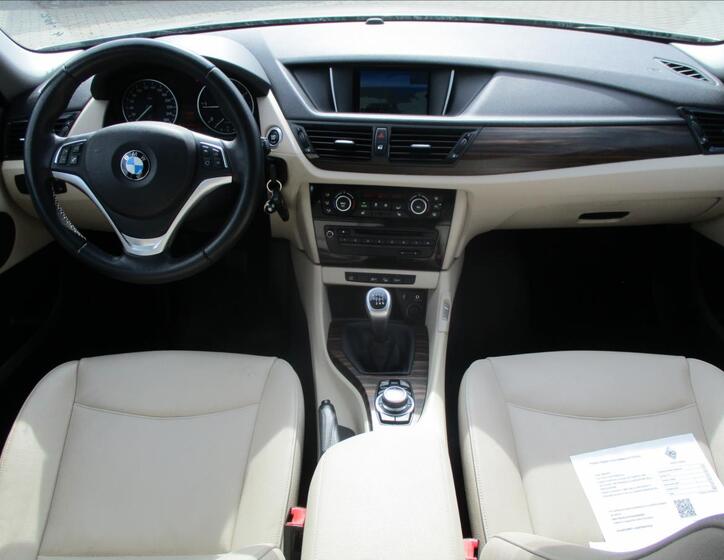 BMW X1 12