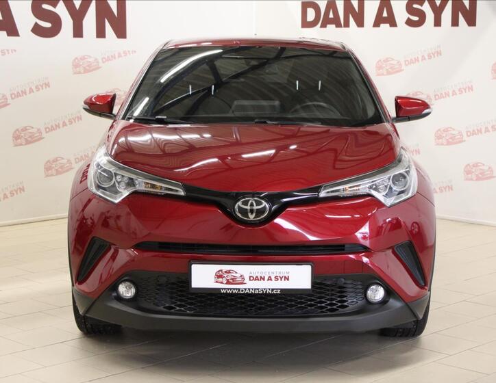 Toyota C-HR 2