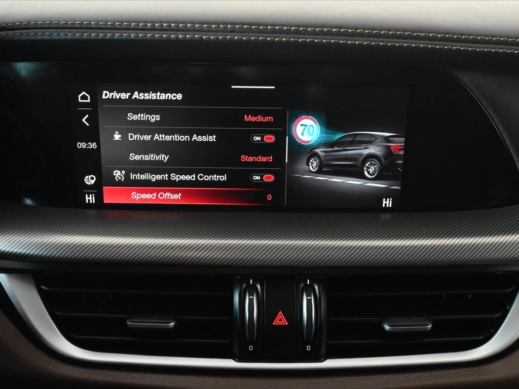 Alfa Romeo Stelvio 21