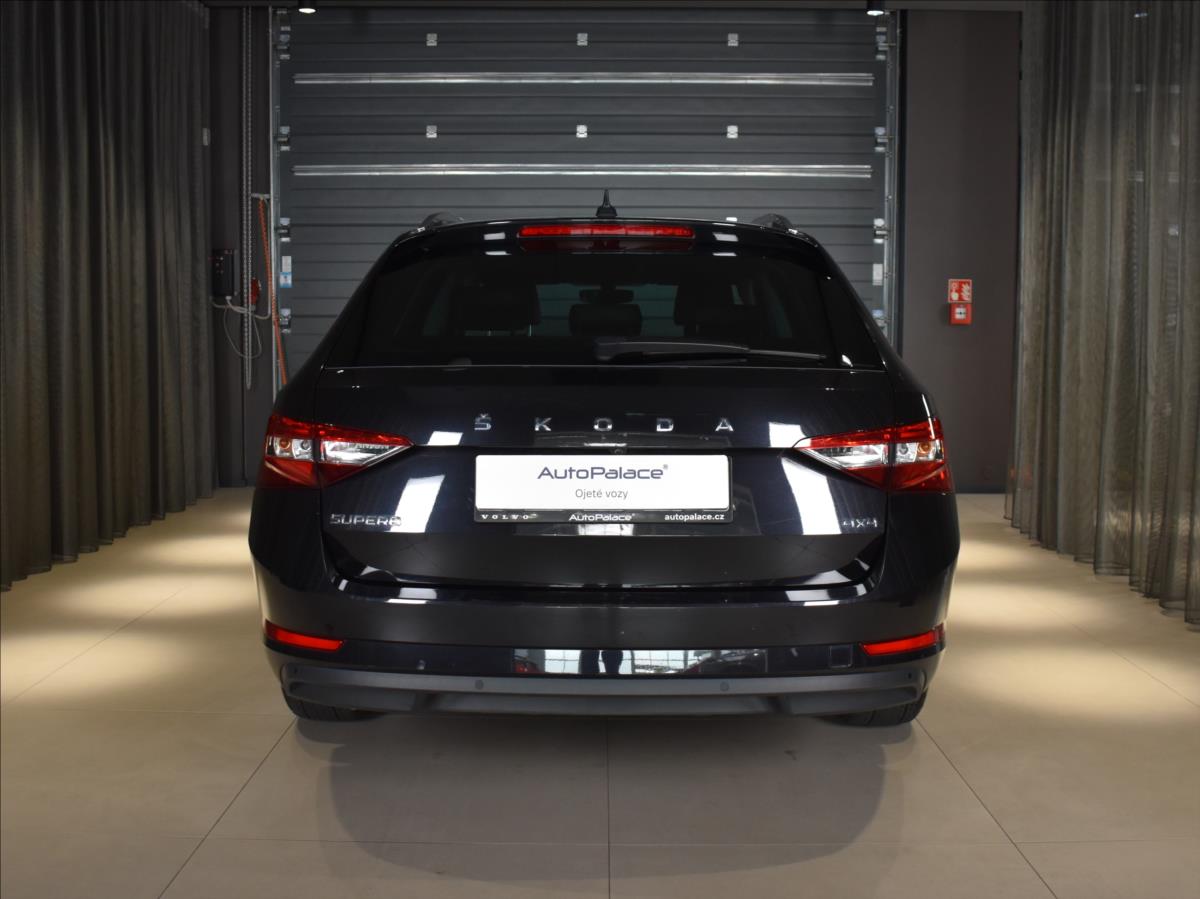 Škoda Superb