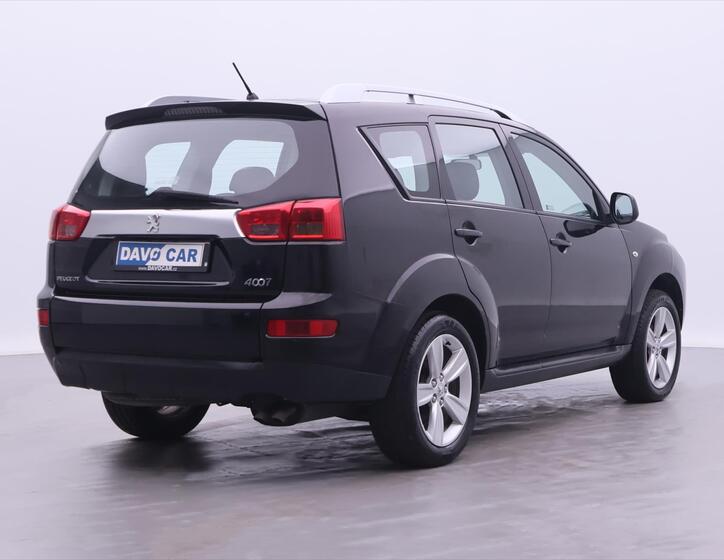 Peugeot 4007 7