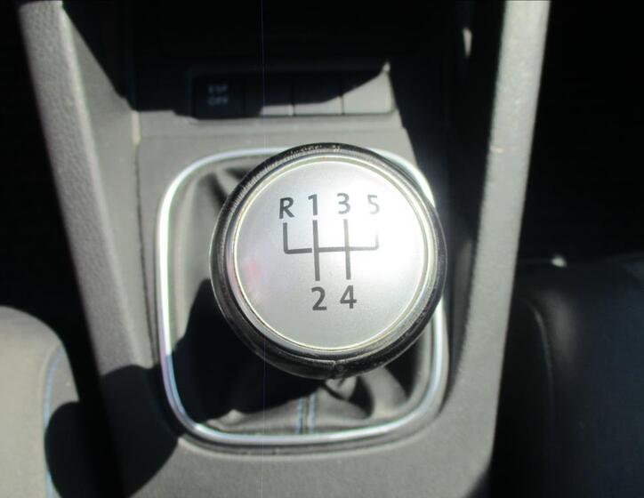 Volkswagen Golf 16
