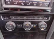 Volkswagen Golf 11