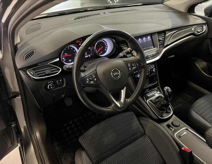 Opel Astra 6