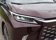 Lexus LM 350h 47