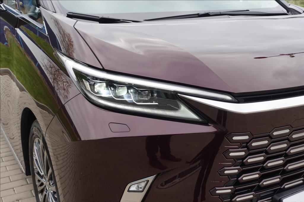 Lexus LM 350h