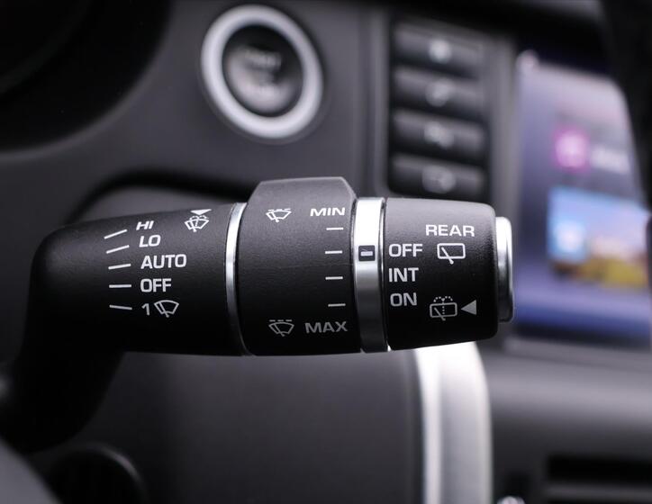 Land Rover Discovery Sport 17