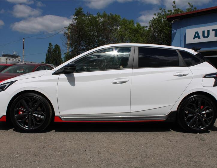 Hyundai i20 8