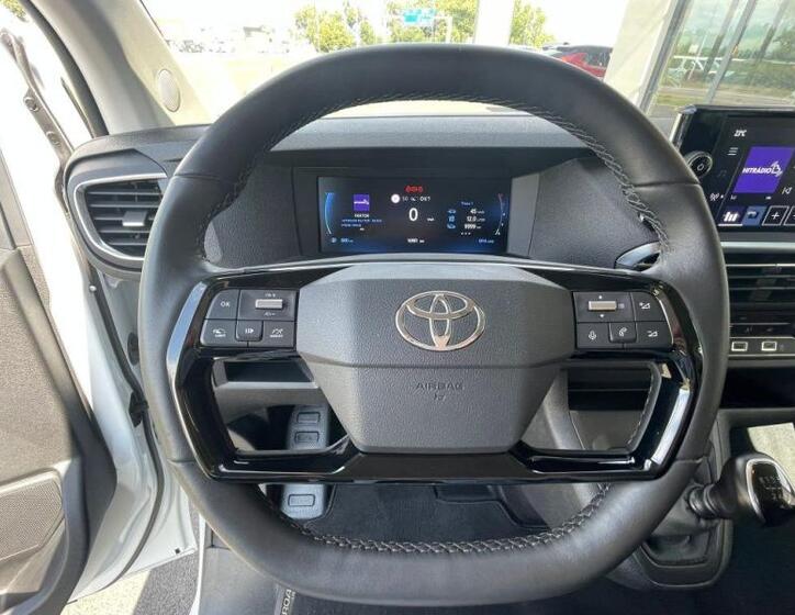 Toyota ProAce Verso 12