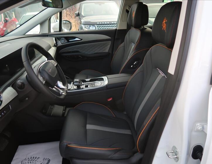 Dongfeng U-Tour 12