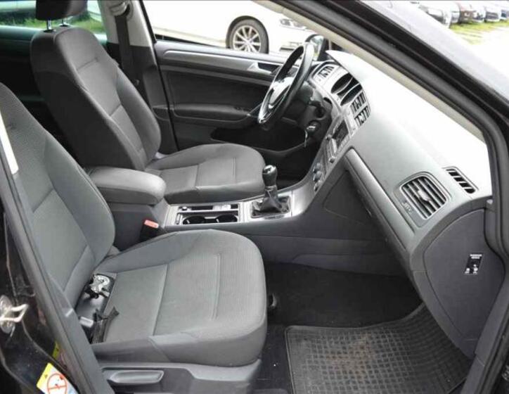 Volkswagen Golf 18