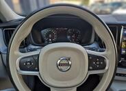 Volvo XC60 8