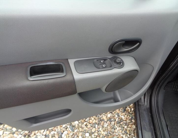 Renault Modus 11