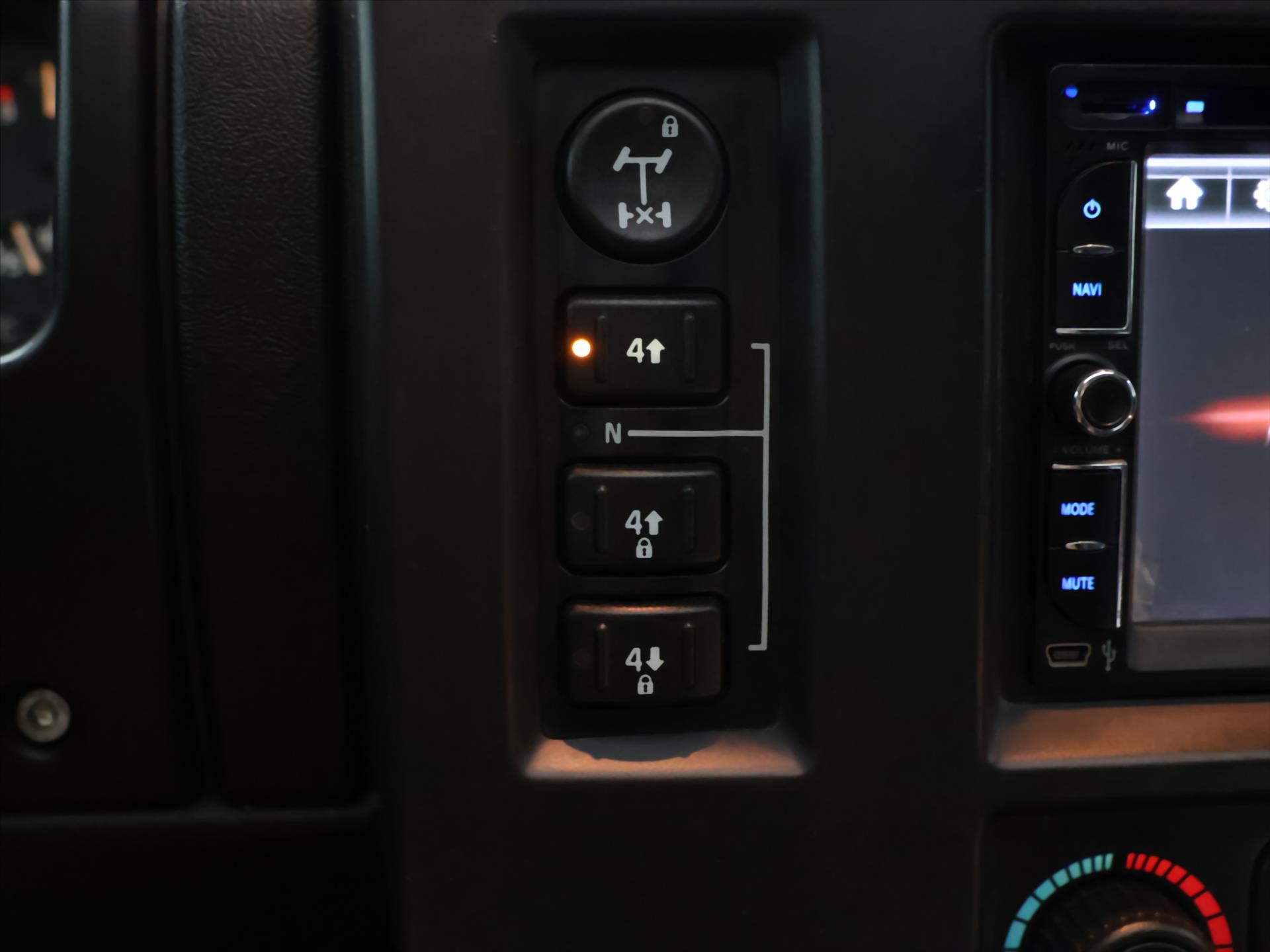 Hummer H2