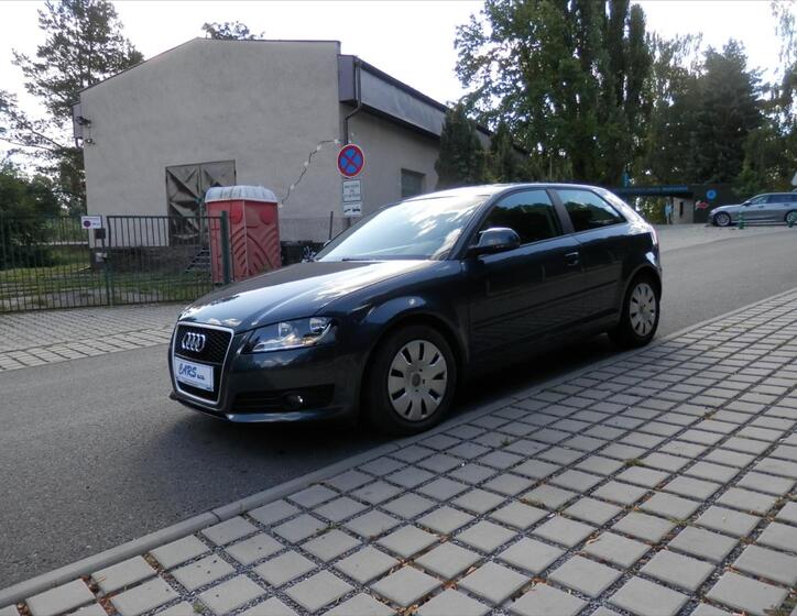 Audi A3 1