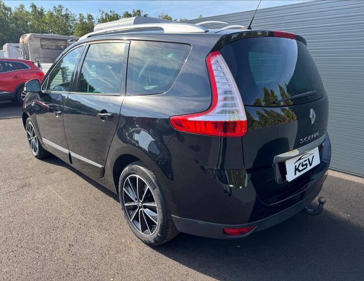Renault Grand Scénic 9