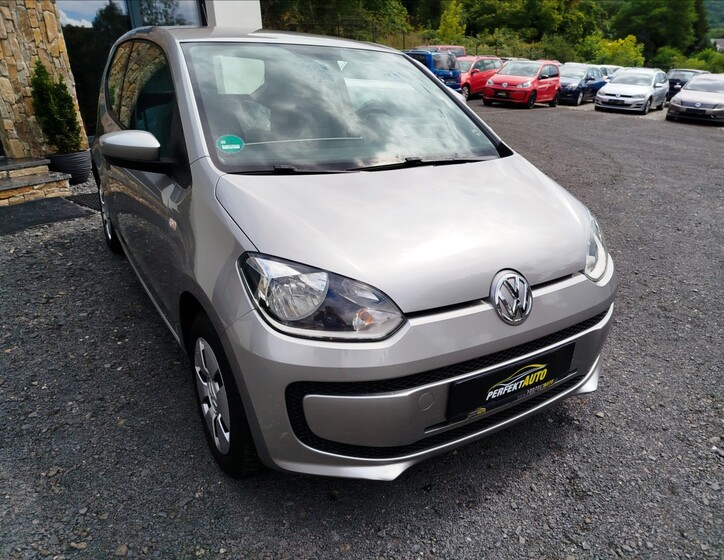 Volkswagen up! 9