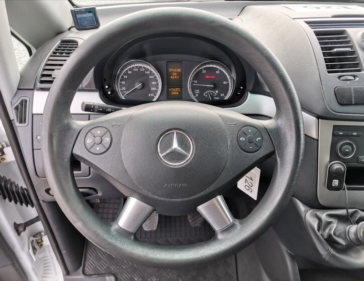 Mercedes-Benz Vito 12