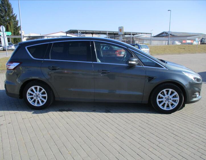 Ford S-MAX 5