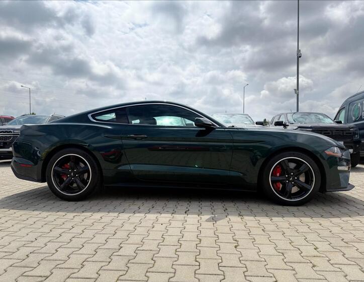 Ford Mustang 6