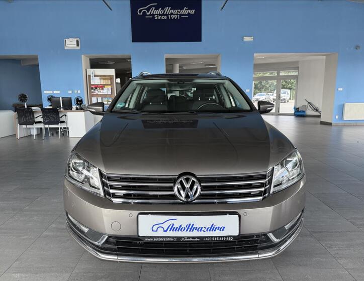 Volkswagen Passat 2