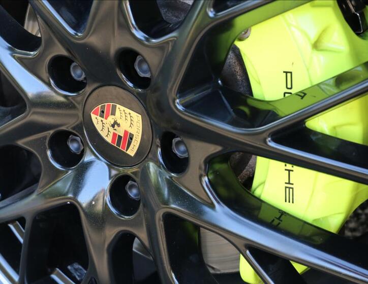 Porsche Panamera 72