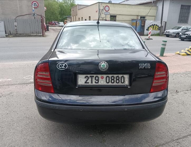 Škoda Superb 9