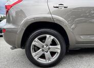 Toyota RAV4 22