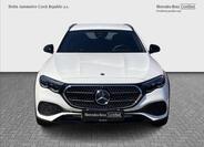 Mercedes-Benz Třídy E 8