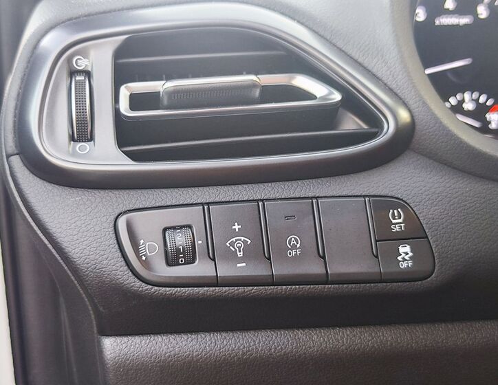 Hyundai i30 31