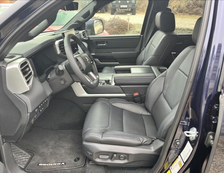 Toyota Sequoia 9