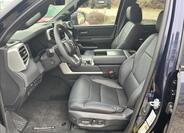Toyota Sequoia 9