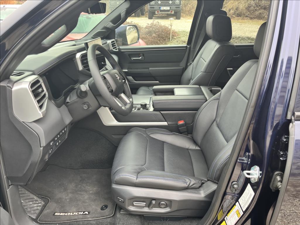 Toyota Sequoia
