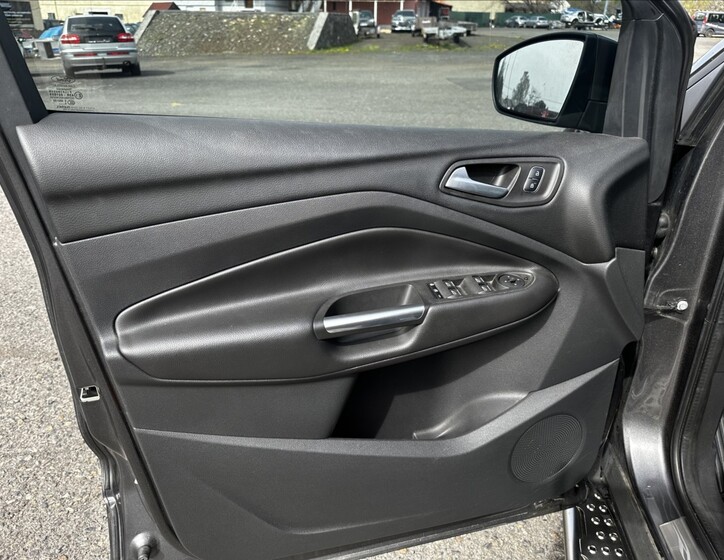 Ford Kuga 12