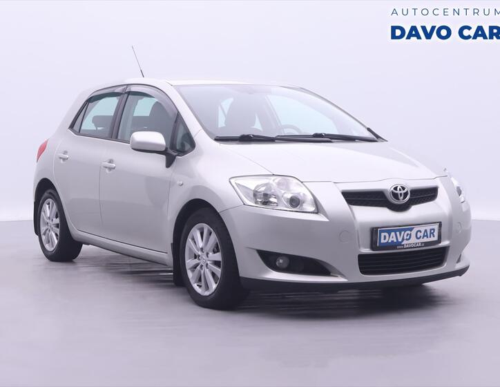 Toyota Auris 1