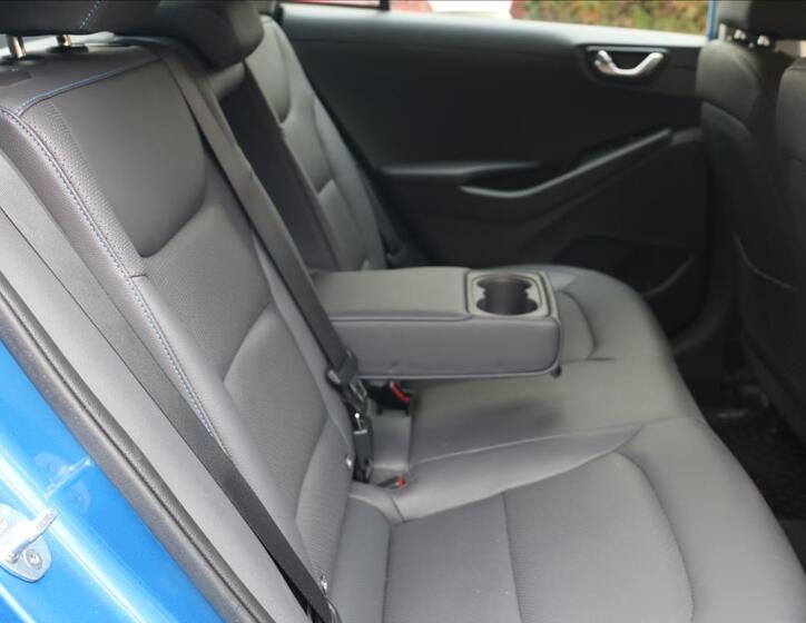 Hyundai IONIQ 61