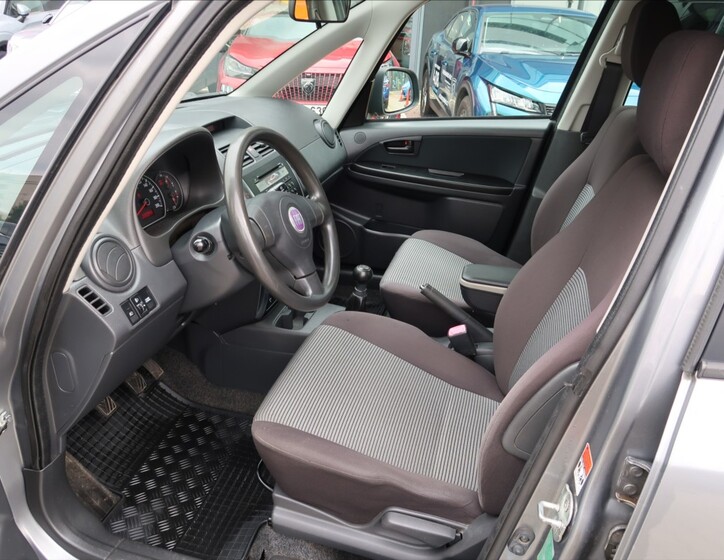Fiat Sedici 8