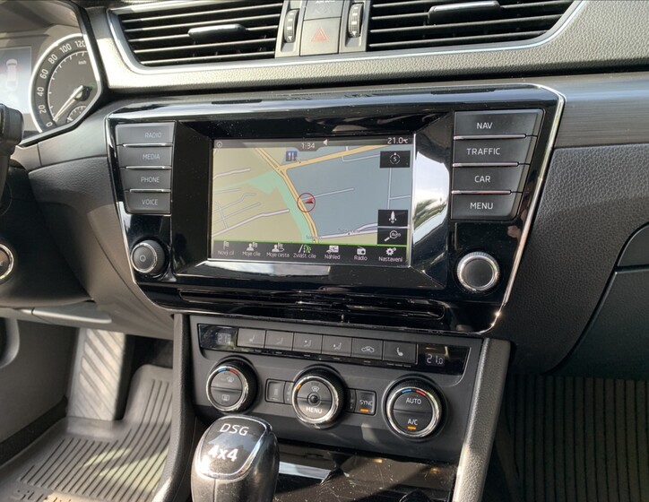 Škoda Superb 16