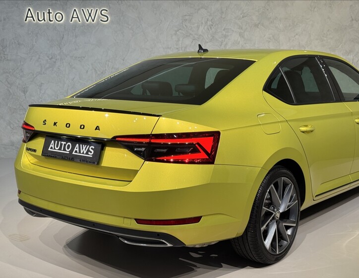 Škoda Superb 10