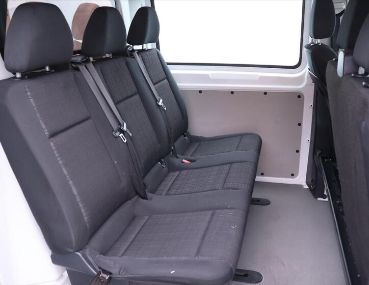 Mercedes-Benz Vito 16
