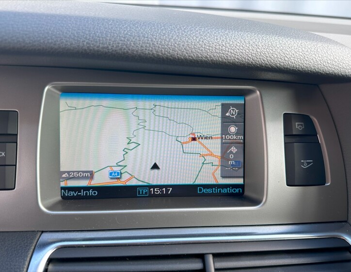 Audi Q7 29